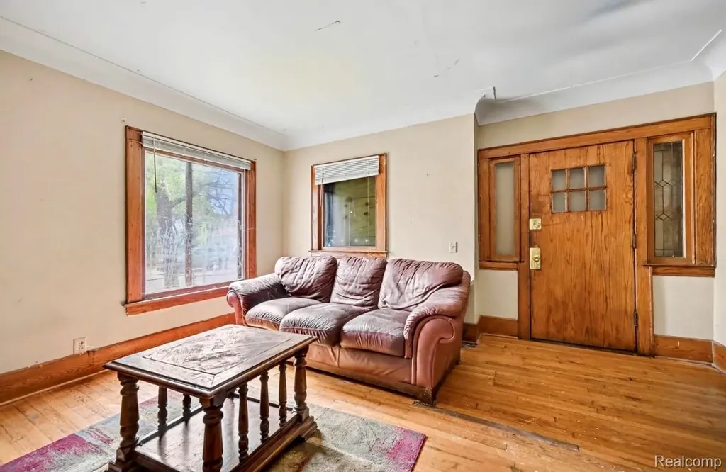 704 Stuart Avenue Kalamazoo City MI 49007