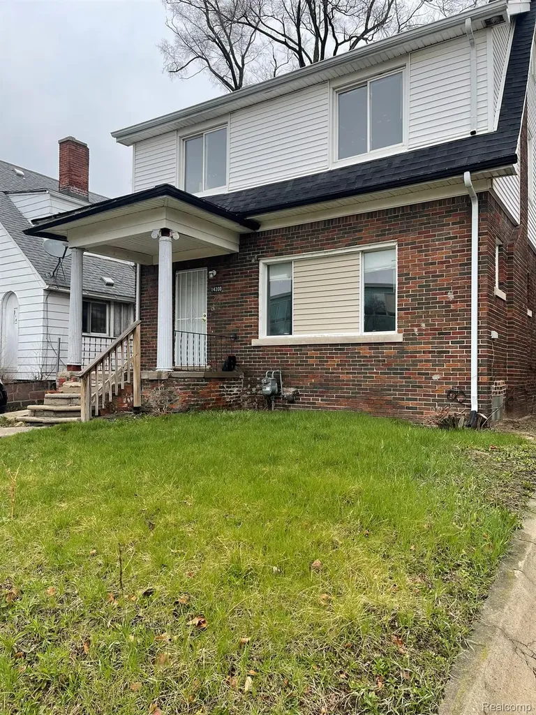 14200 Whitcomb Street Detroit City MI 48227