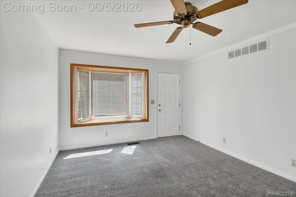 9825 Becker Avenue Allen Park City MI 48101