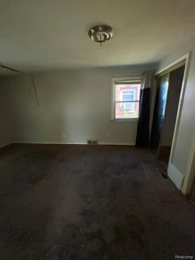 20569 Evergreen Road Detroit City MI 48219