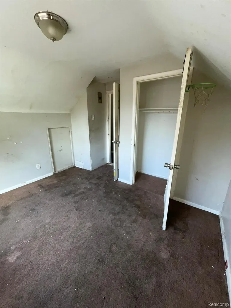 20569 Evergreen Road Detroit City MI 48219