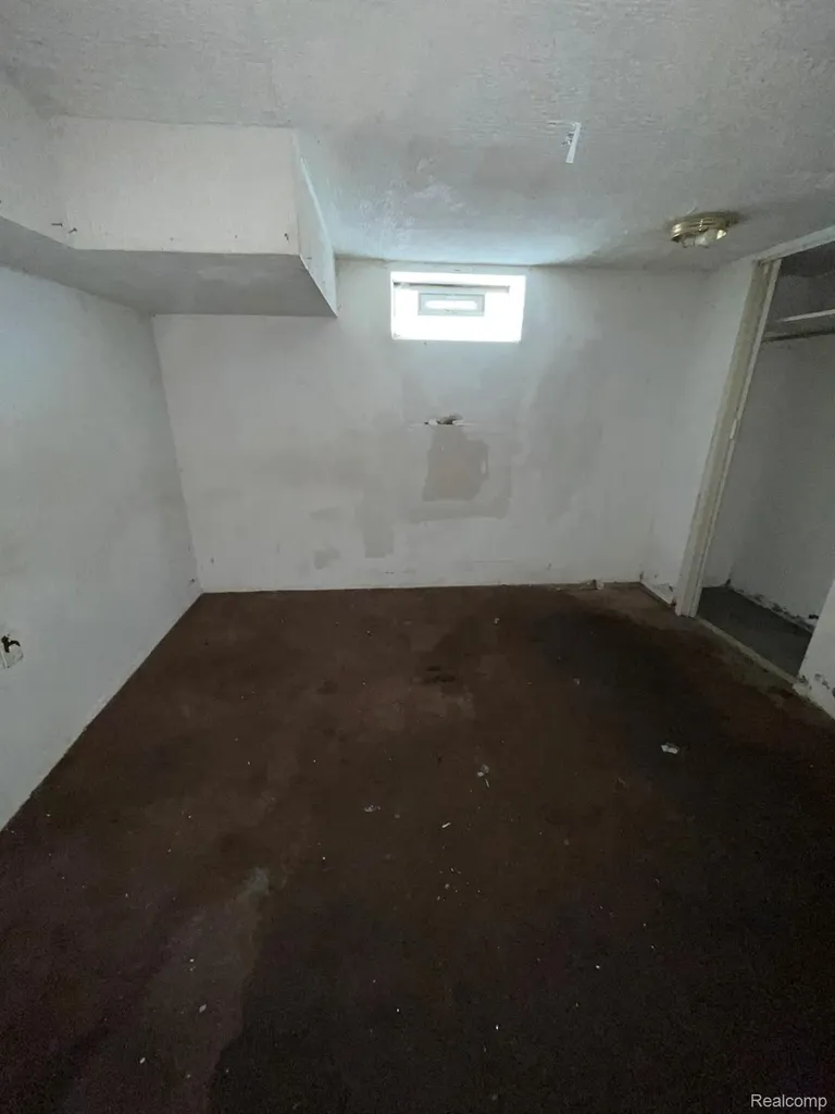 20569 Evergreen Road Detroit City MI 48219
