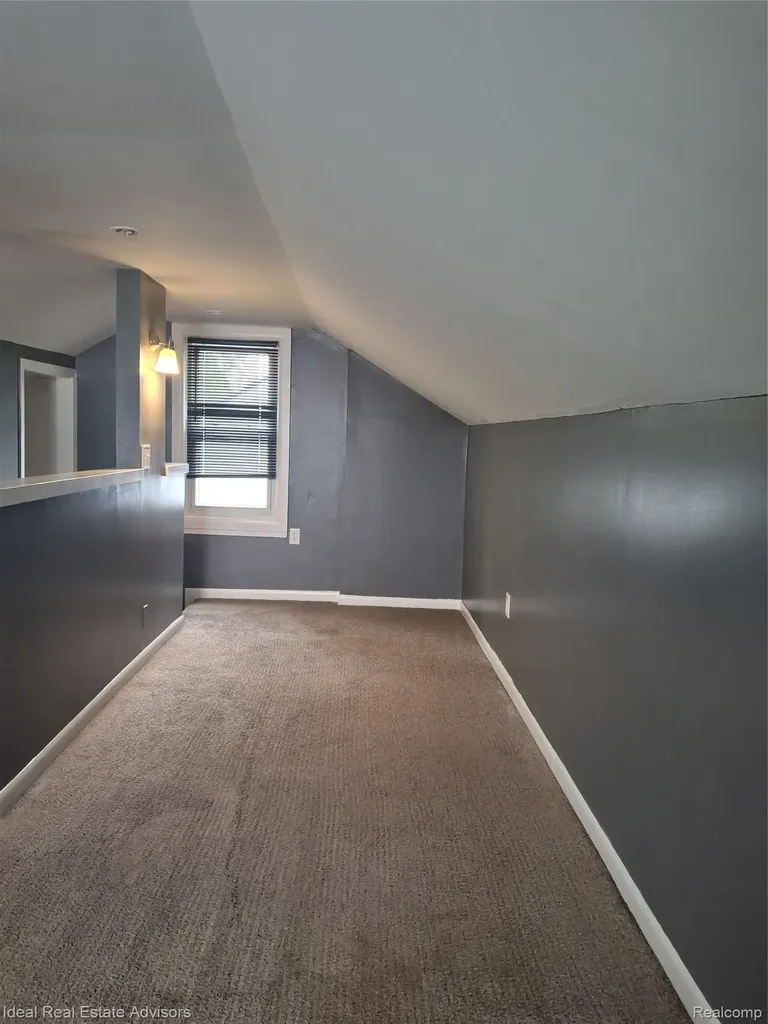 19969 Elkhart Street Harper Woods City MI 48225
