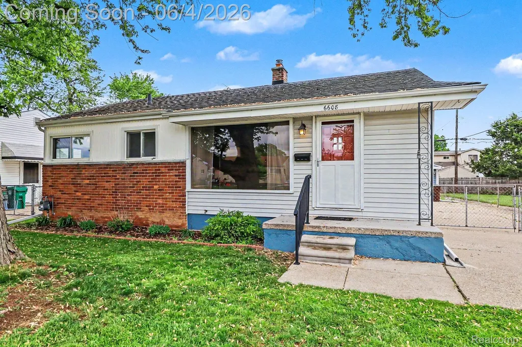 6608 Helen Street Garden City City MI 48135