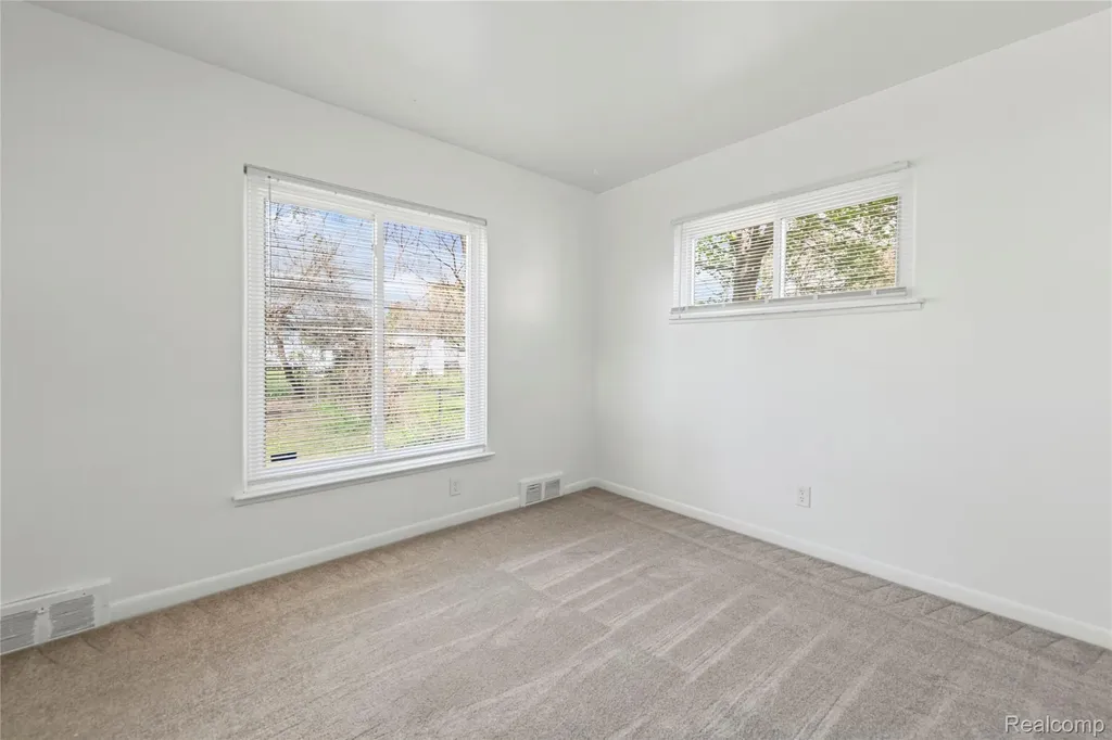 23435 Vance Avenue Hazel Park City MI 48030