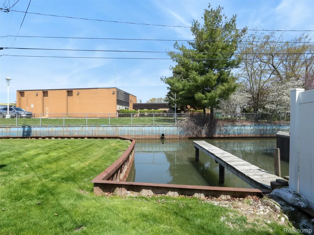 22419 Milner Street St. Clair Shores City MI 48081