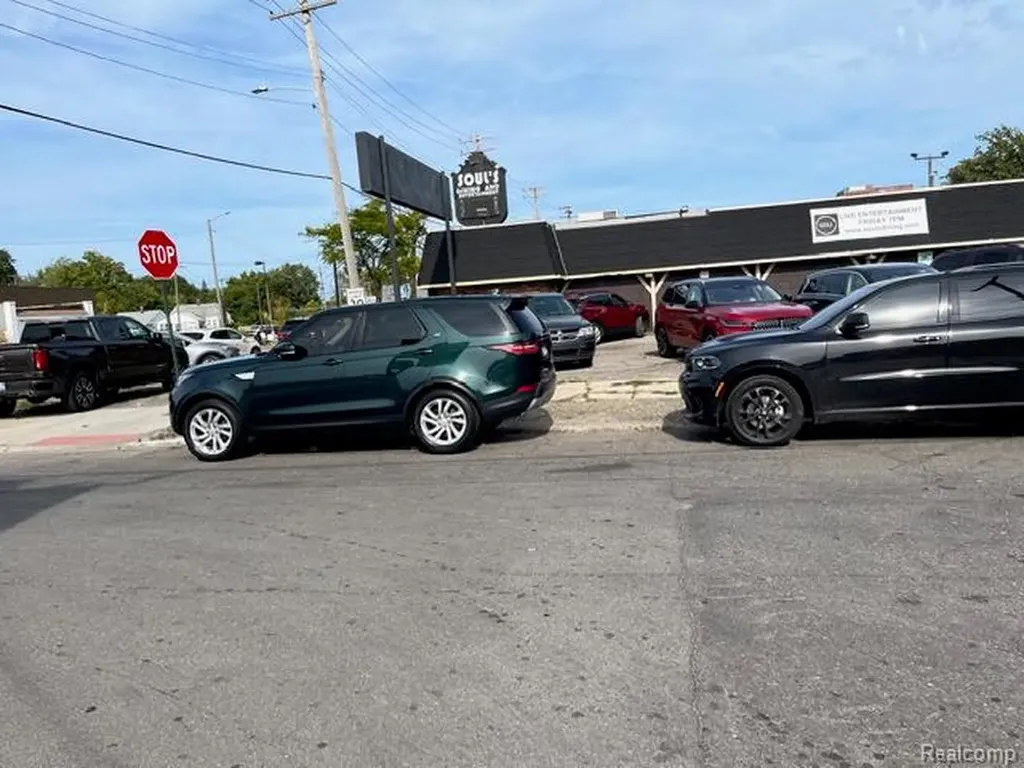 17420 E Warren Detroit City MI 48224
