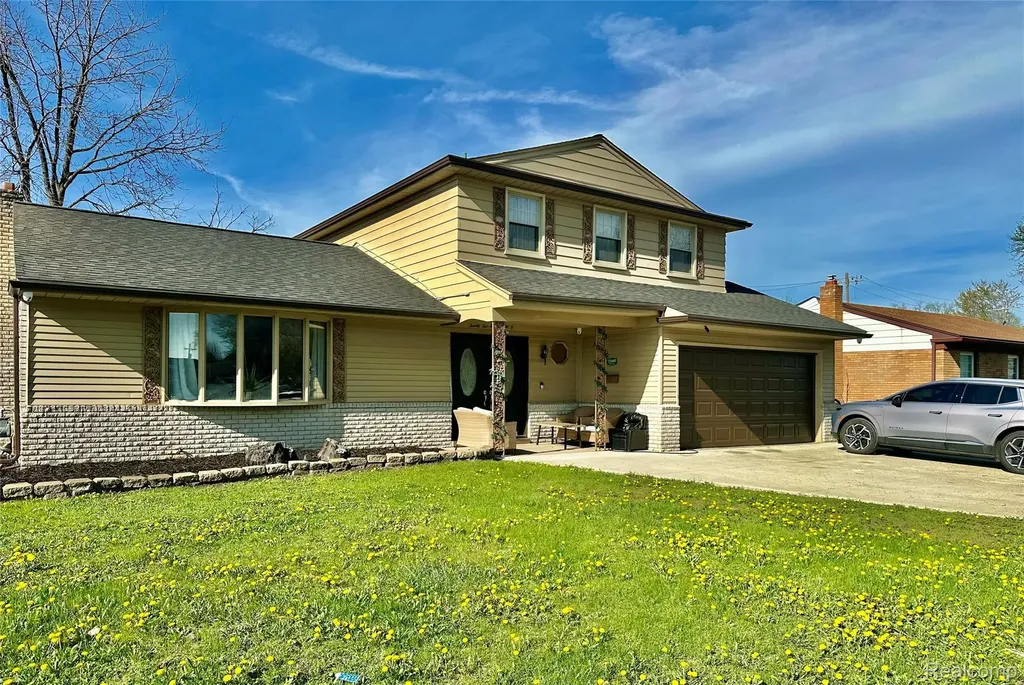 25880 Cherry Hill Road Dearborn Heights City MI 48127