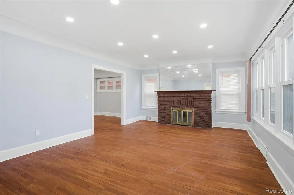 229 Eason Street Highland Park City MI 48203