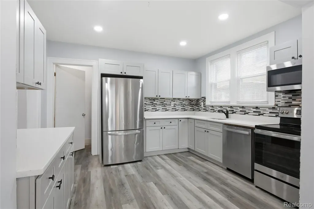 229 Eason Street Highland Park City MI 48203