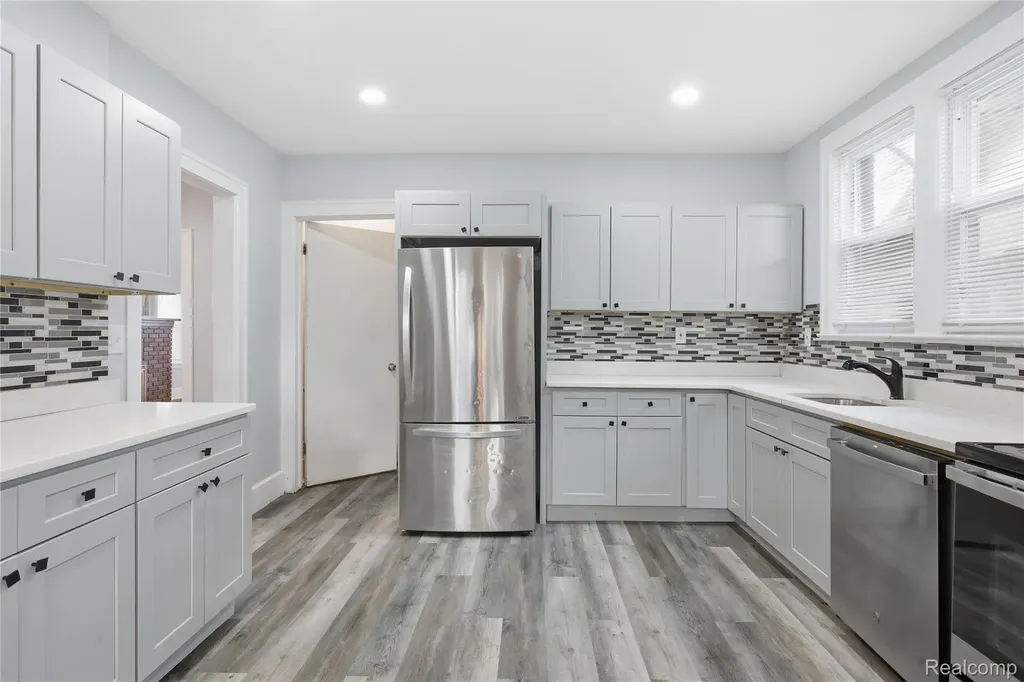229 Eason Street Highland Park City MI 48203