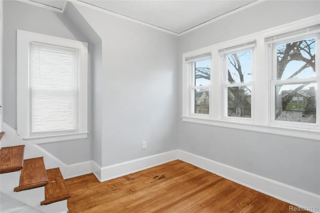 229 Eason Street Highland Park City MI 48203