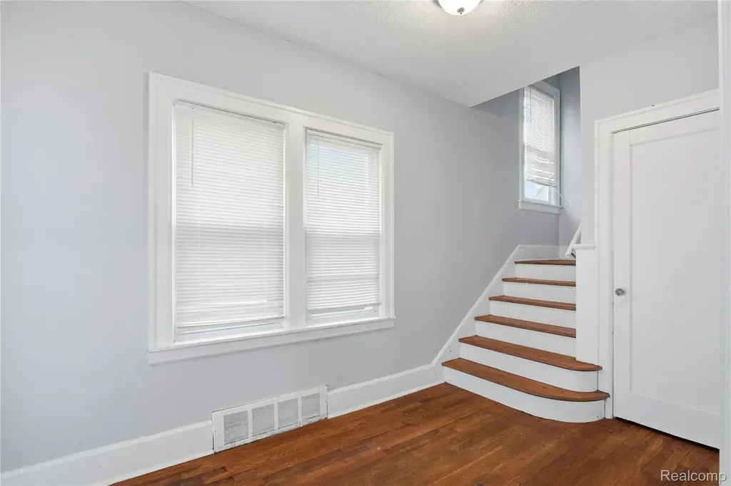 229 Eason Street Highland Park City MI 48203