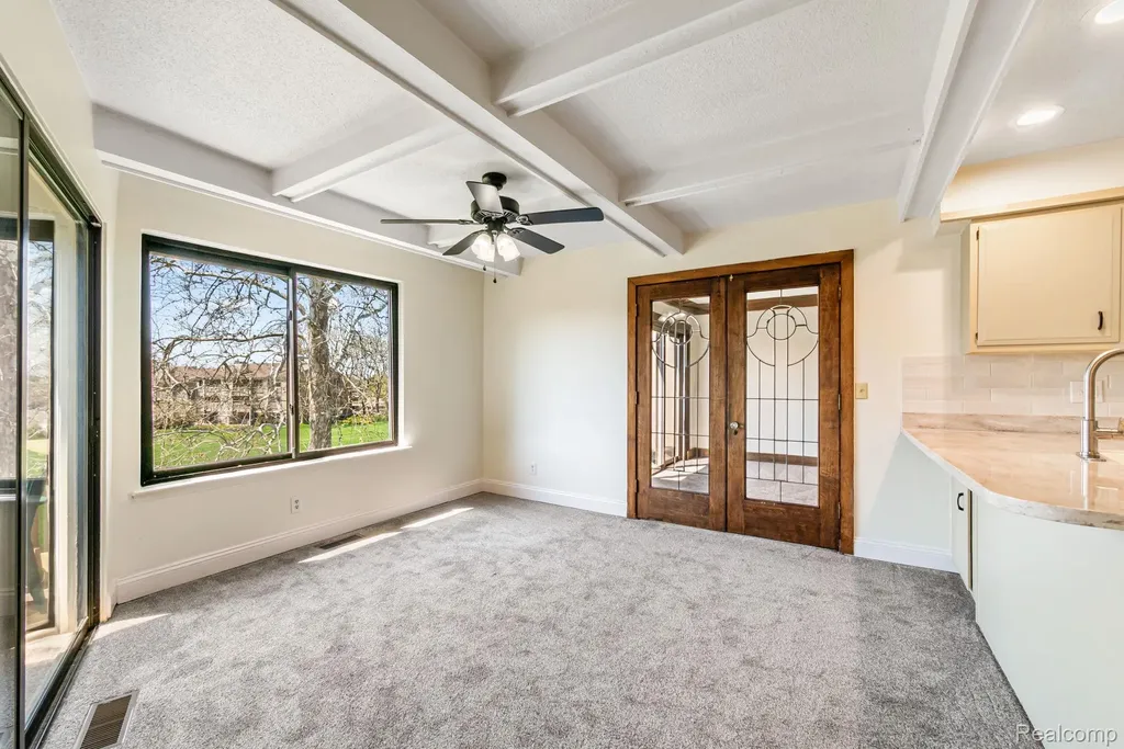 1680 Cliffs Landing Ypsilanti Charter Township MI 48198