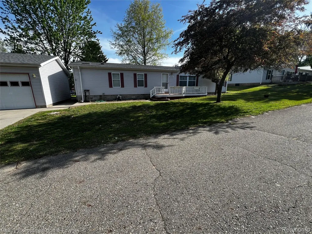 2218 Brent Street Buel Township MI 48422