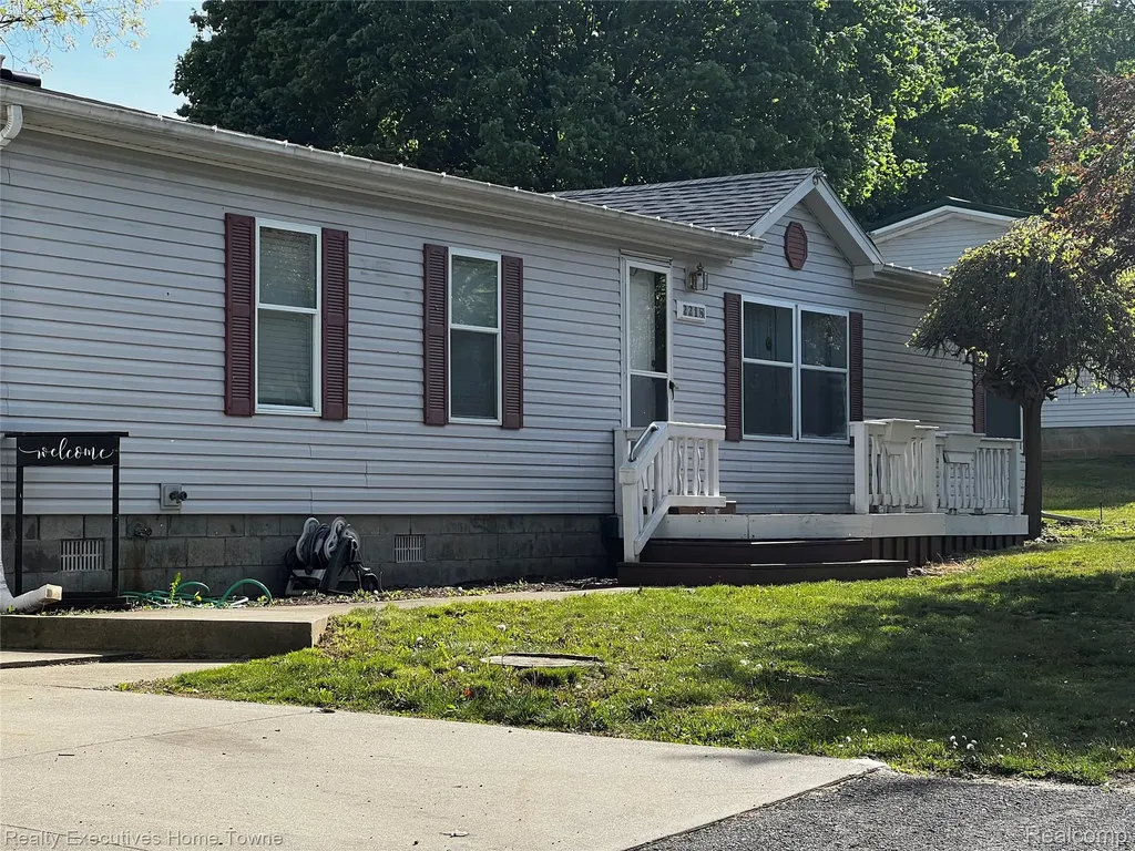 2218 Brent Street Buel Township MI 48422