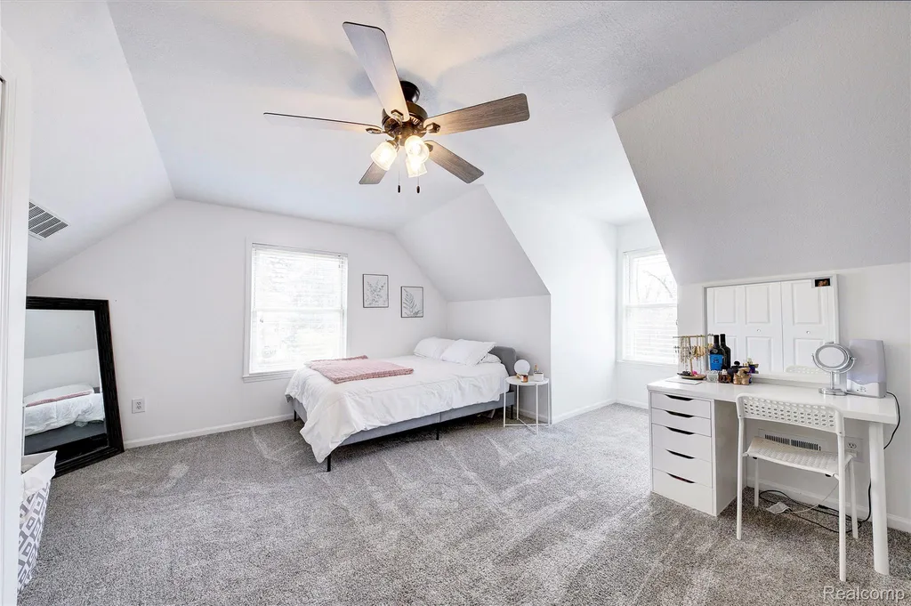 7395 Harrington Drive Hamburg Township MI 48116