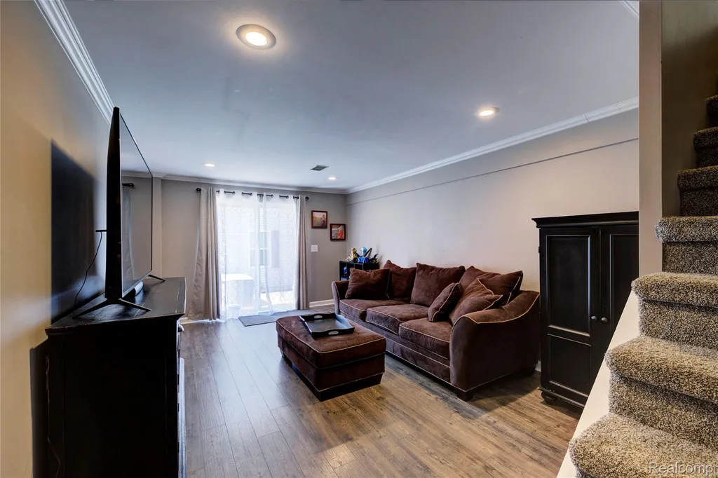 7395 Harrington Drive Hamburg Township MI 48116