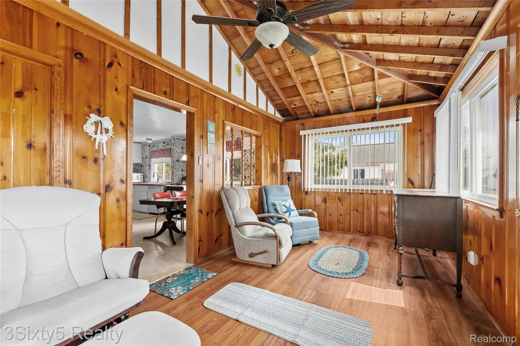 7523 Beechwood Worth Township MI 48450