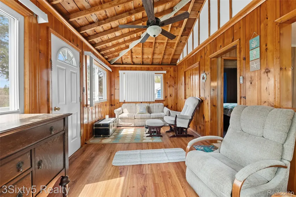 7523 Beechwood Worth Township MI 48450