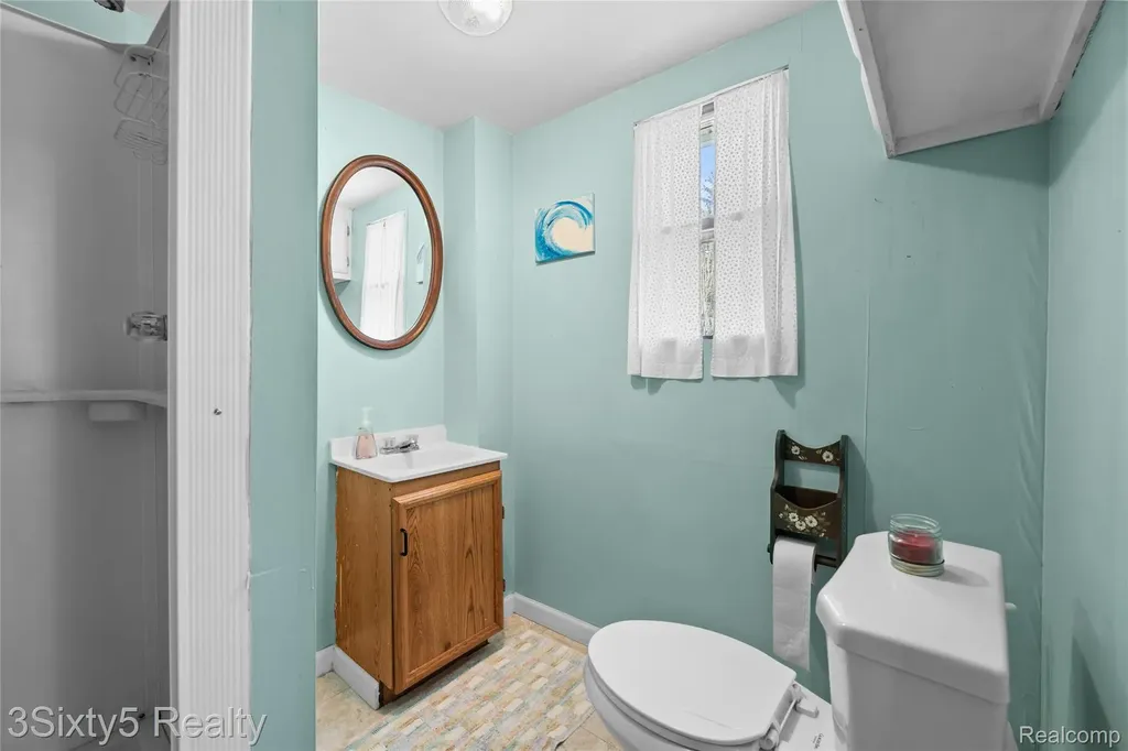 7523 Beechwood Worth Township MI 48450