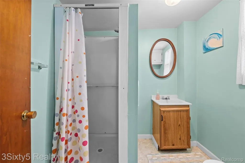 7523 Beechwood Worth Township MI 48450