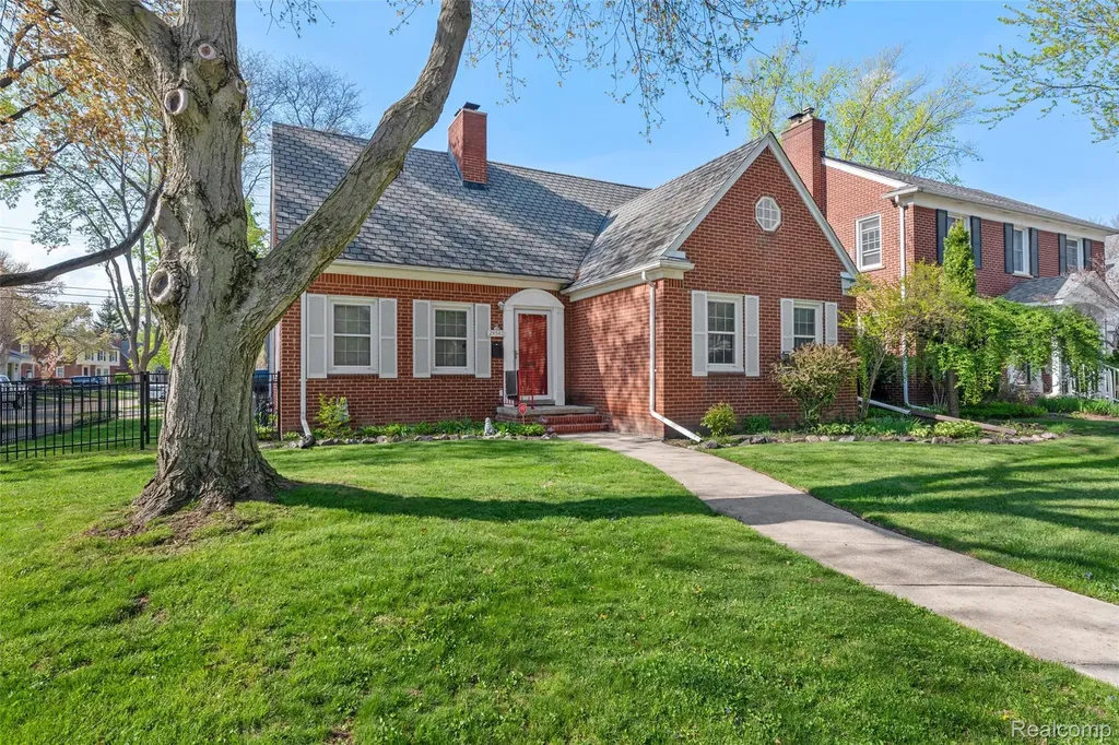 24540 Emerson Street Dearborn City MI 48124