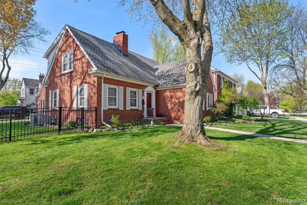 24540 Emerson Street Dearborn City MI 48124