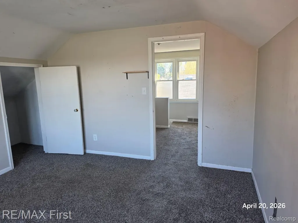 24544 Phlox Avenue Eastpointe City MI 48021
