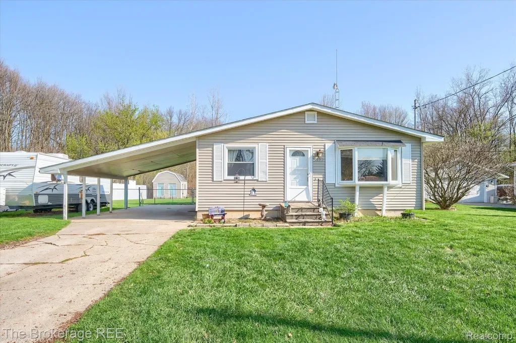 5477 Hopkins Road Genesee Charter Township MI 48506