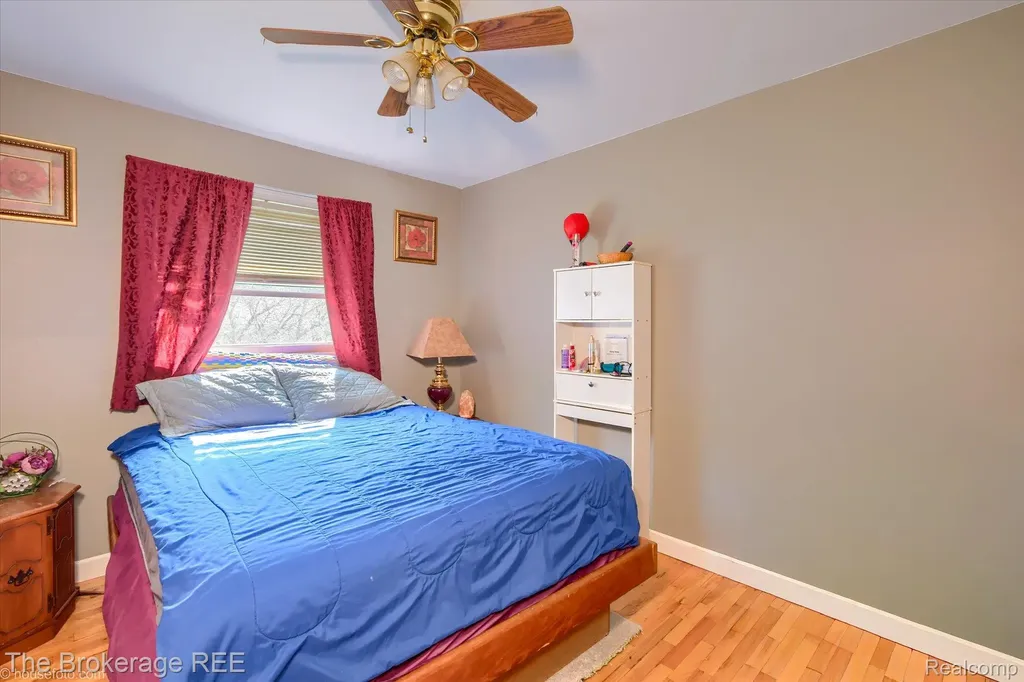 5477 Hopkins Road Genesee Charter Township MI 48506