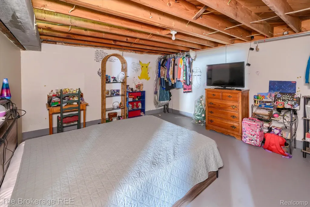 5477 Hopkins Road Genesee Charter Township MI 48506