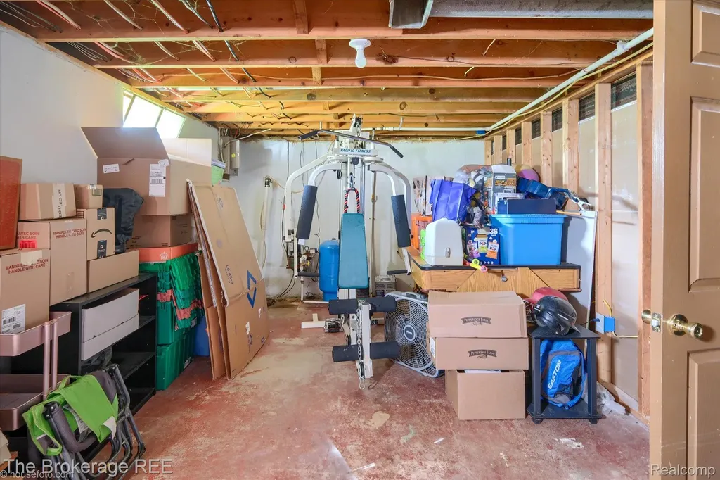 5477 Hopkins Road Genesee Charter Township MI 48506