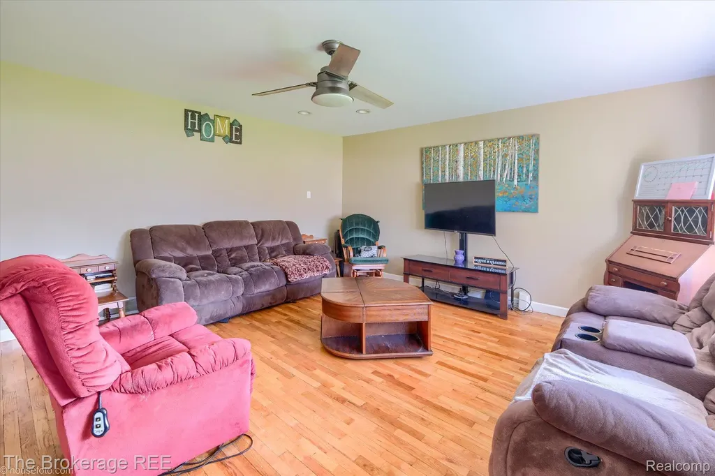 5477 Hopkins Road Genesee Charter Township MI 48506