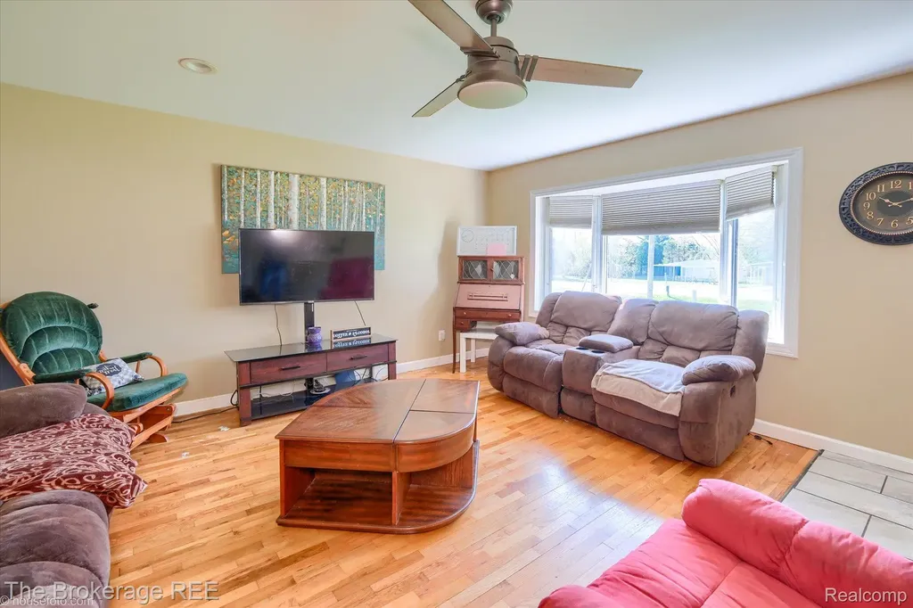 5477 Hopkins Road Genesee Charter Township MI 48506