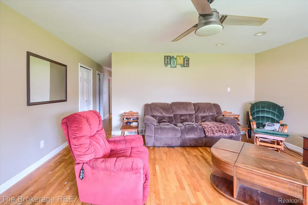 5477 Hopkins Road Genesee Charter Township MI 48506
