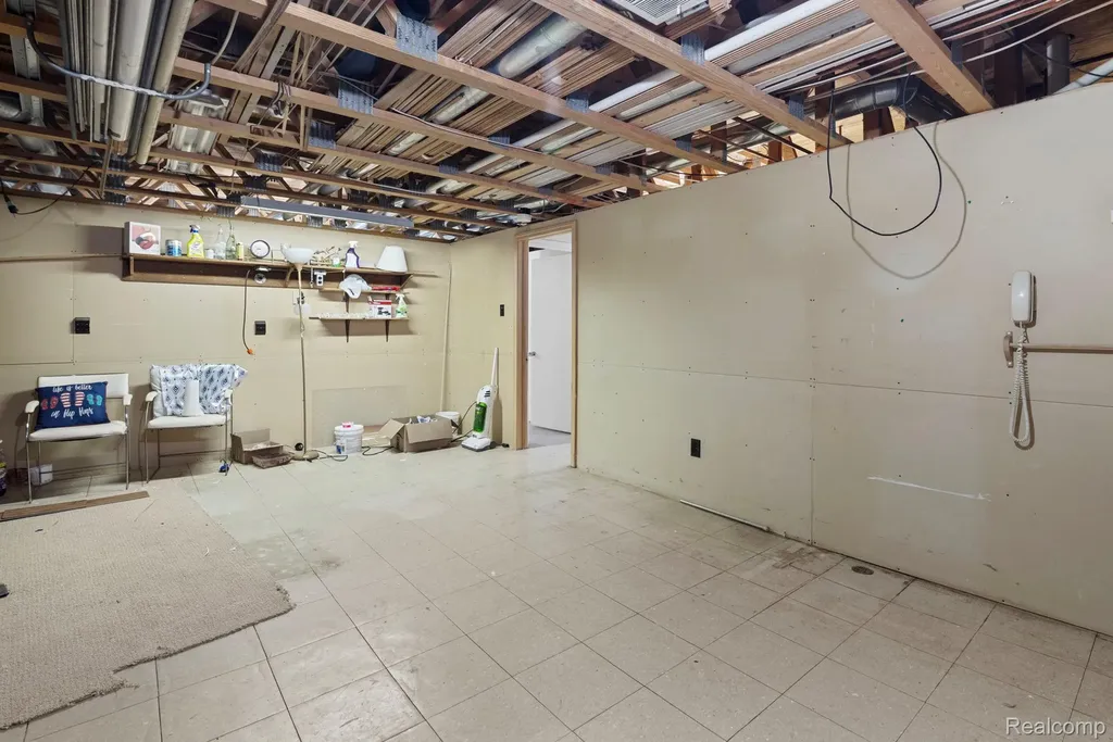 15487 Orchard Ridge Drive Clinton Charter Township MI 48038