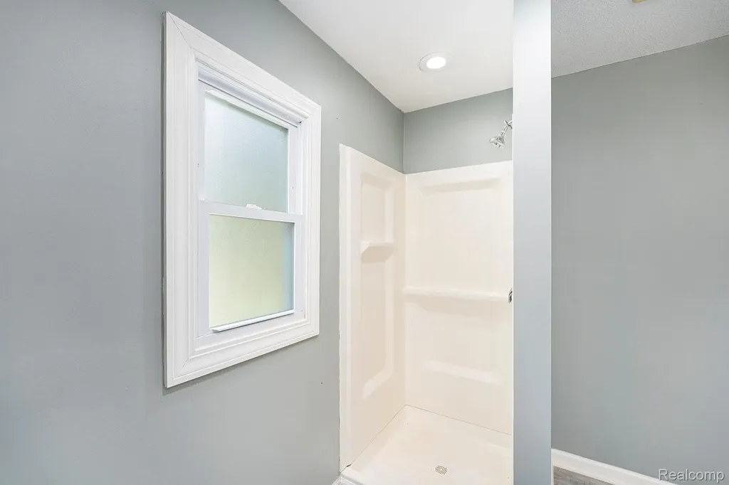 1290 Hunter Road Brighton City MI 48114