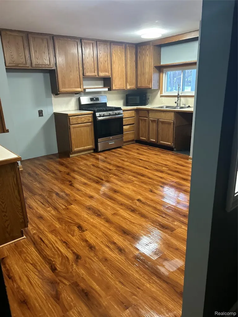 1290 Hunter Road Brighton City MI 48114