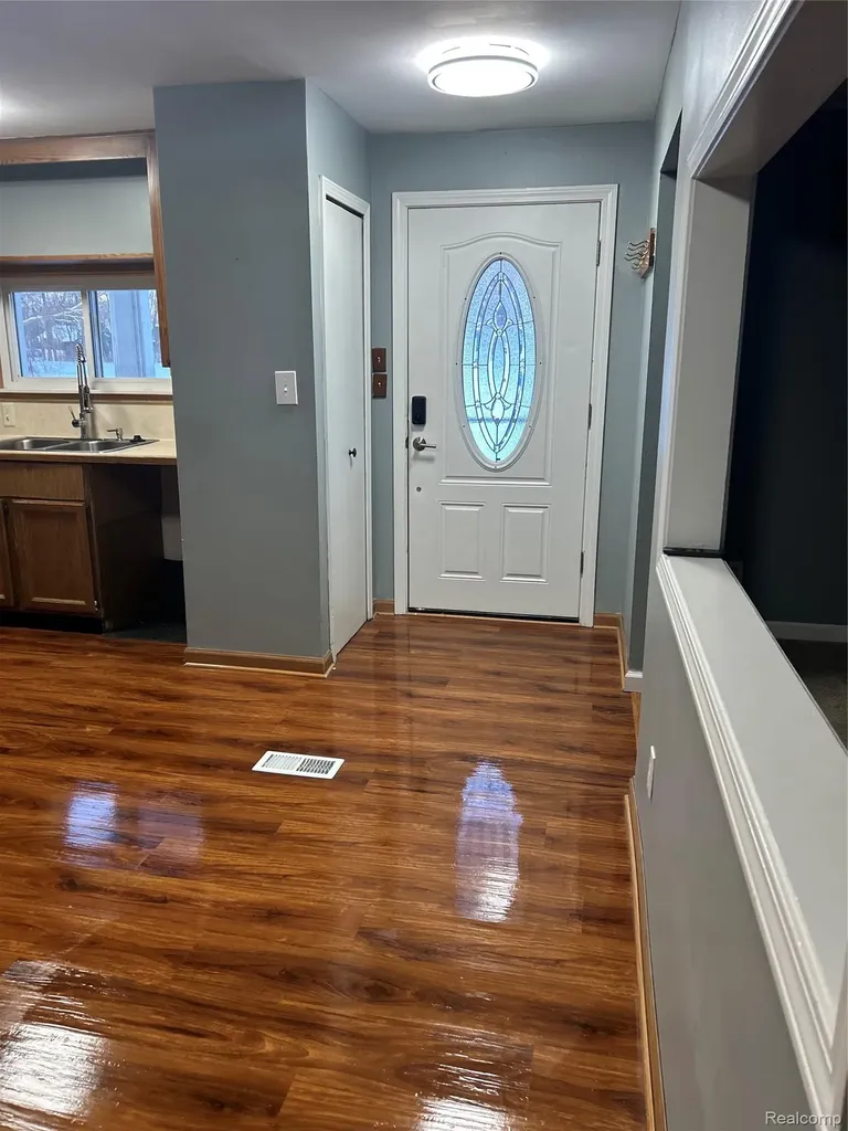 1290 Hunter Road Brighton City MI 48114