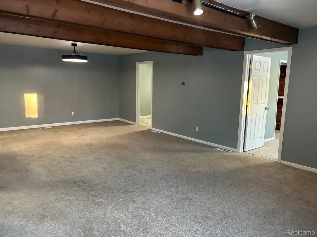 1290 Hunter Road Brighton City MI 48114