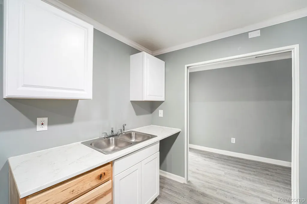 1290 Hunter Road Brighton City MI 48114
