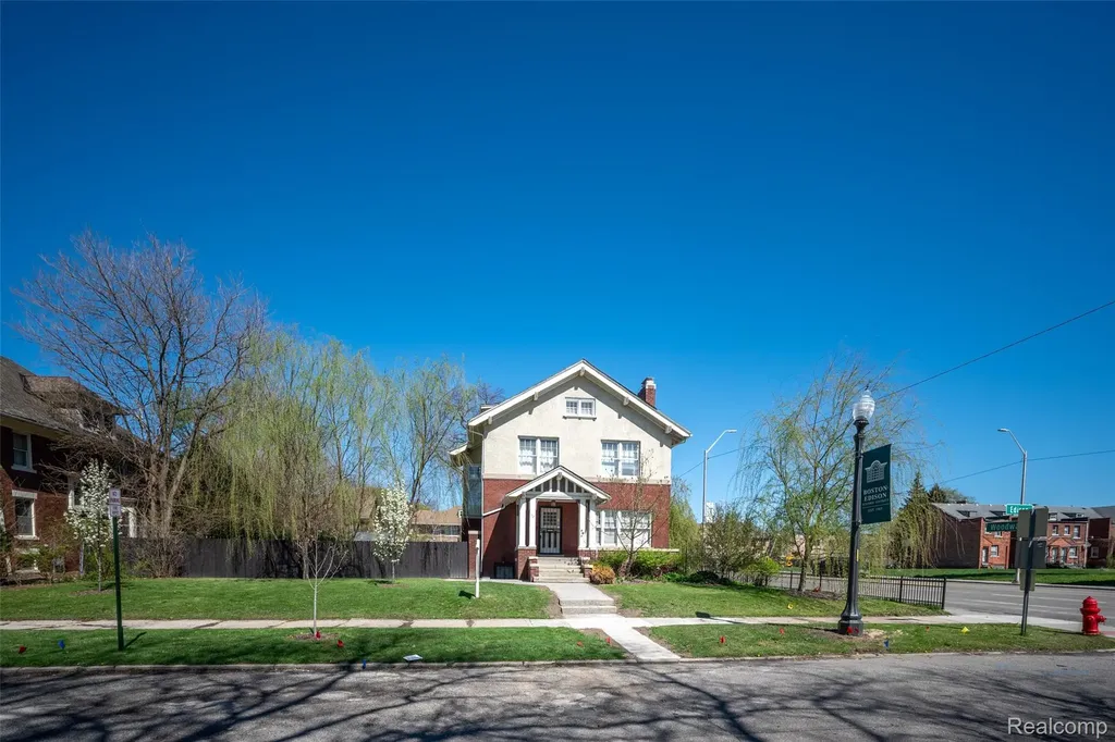 22 Edison Street Detroit City MI 48202