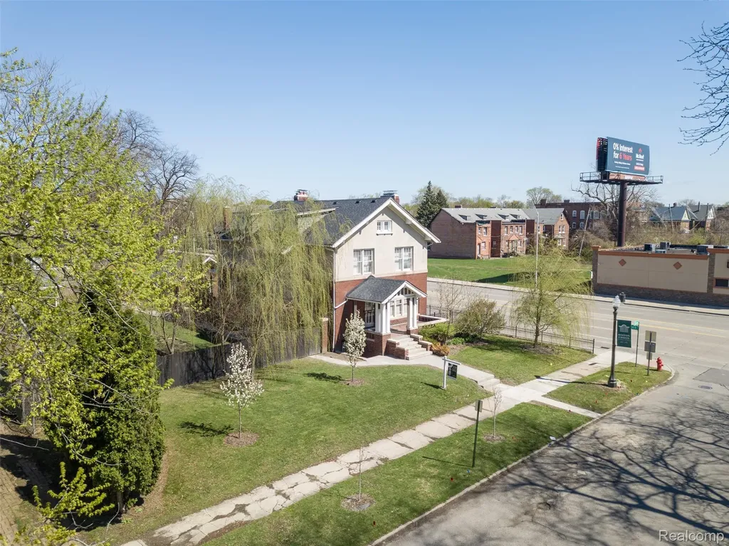 22 Edison Street Detroit City MI 48202