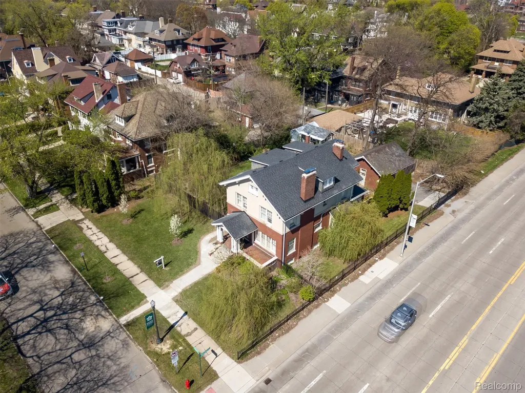 22 Edison Street Detroit City MI 48202