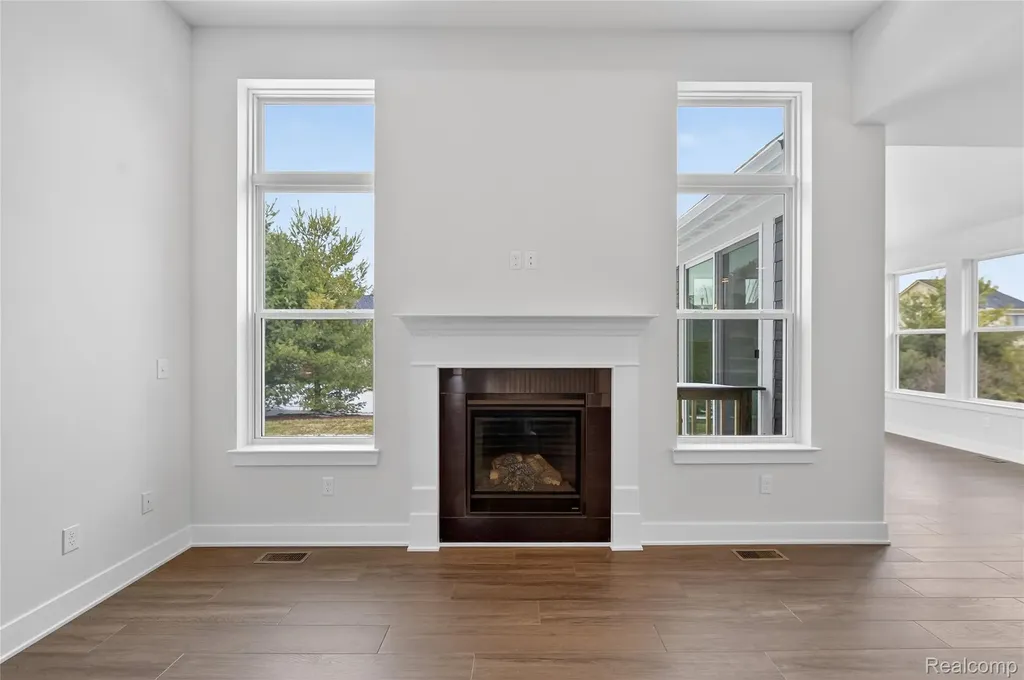 1490 Turner Drive Commerce Charter Township MI 48390