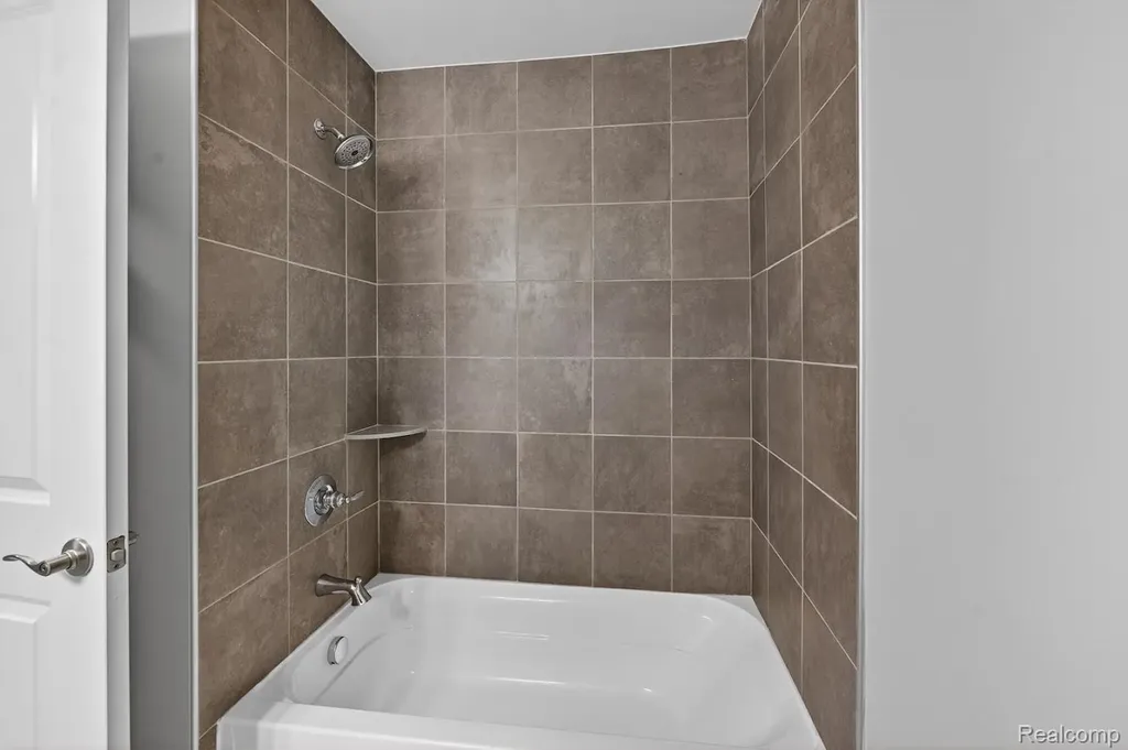 3736 Chatham Place Brighton Township MI 48114
