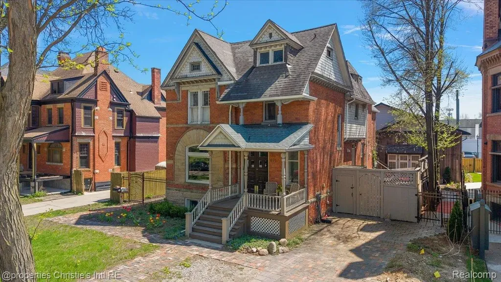 691 W Canfield Street Detroit City MI 48201
