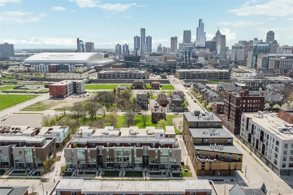 2644 John R Street Detroit City MI 48201