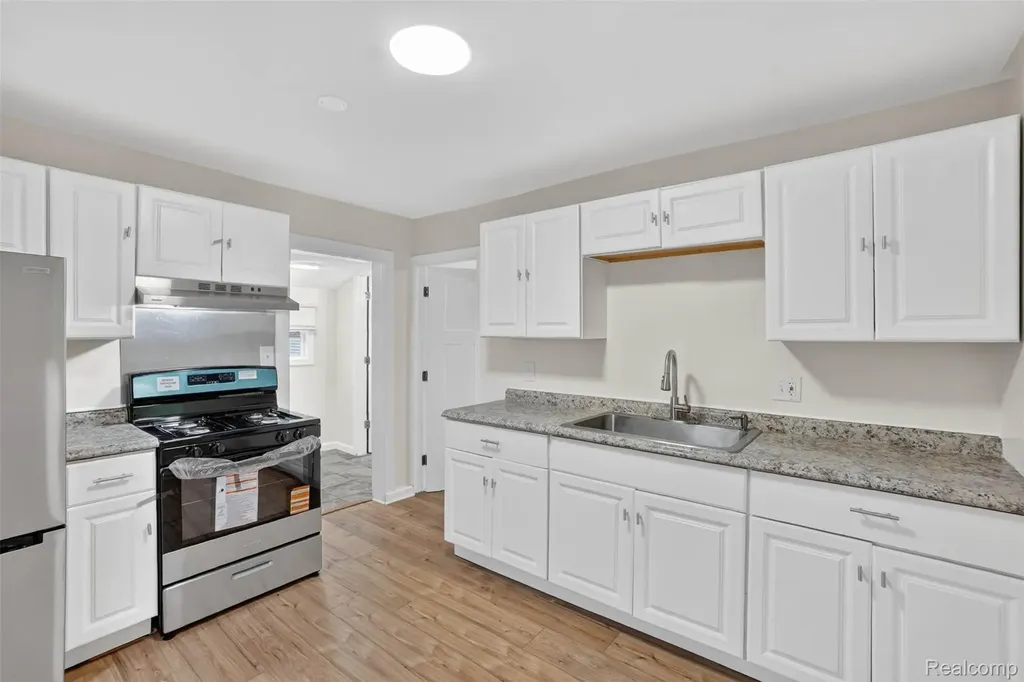 4910 Hughes Road Lansing City MI 48910